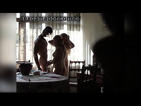 ❤️ လိင်မိတ်ဆွေများက ဧရာမယောက်ျားနှင့် သူနှင့်အတူ သုံးယောက်ကို ဖိတ်ခေါ်သည်။ ☑  Porn ဗီဒီယို my.porno-fuq.ru ❌❤